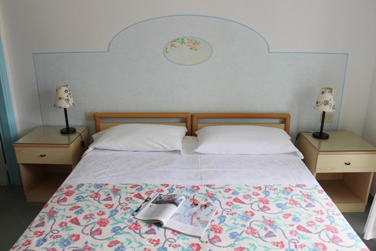Cecilia Hotel