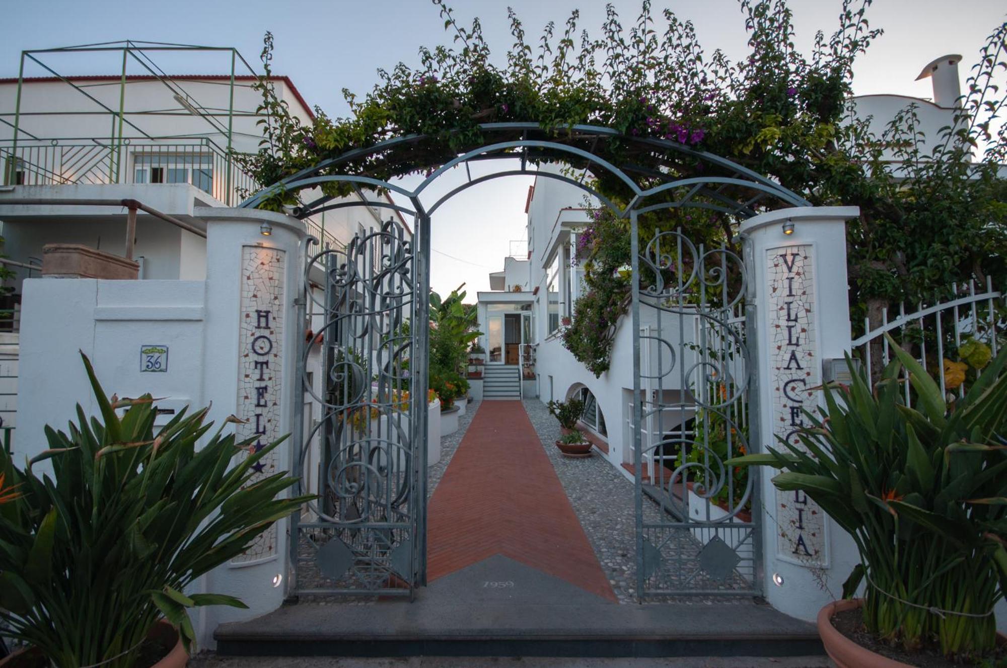 Cecilia 2* Ischia